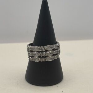 Elegant Silver Women's Ring